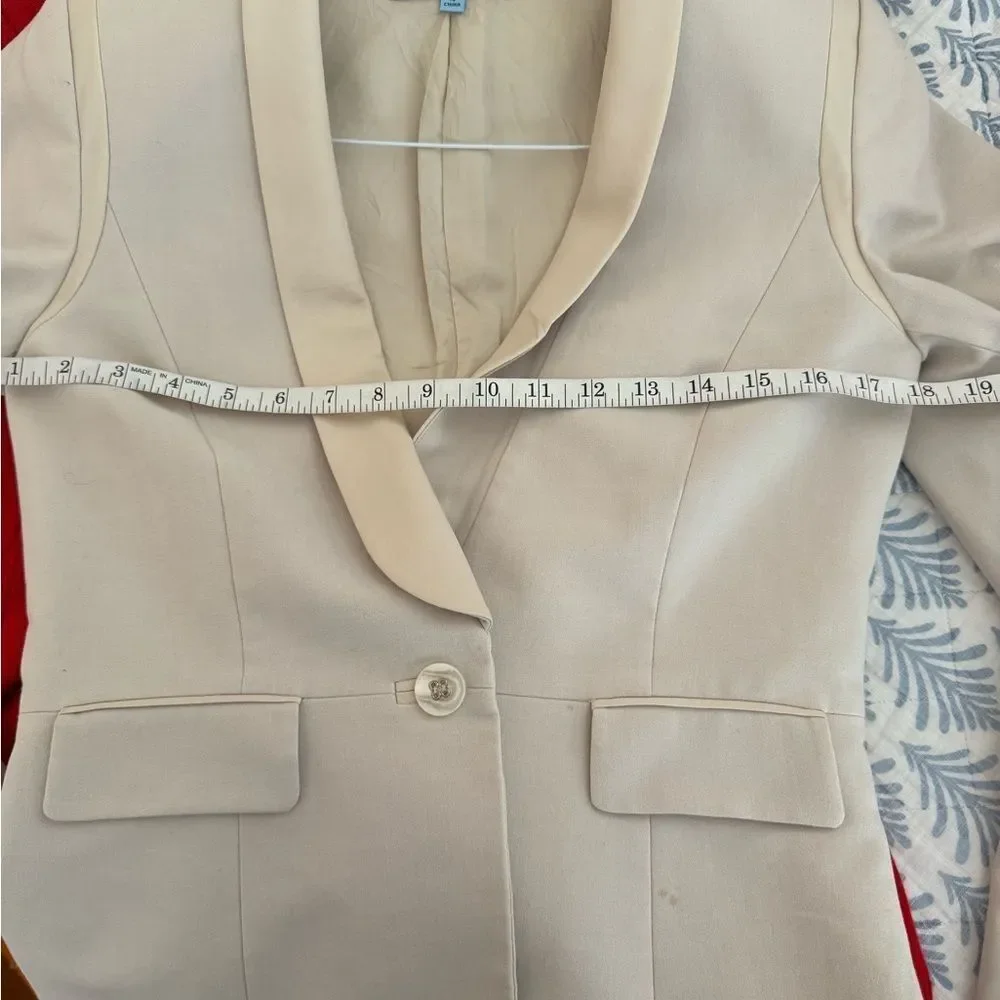 Antonio Melani Cream Tuxedo  Blazer size 4